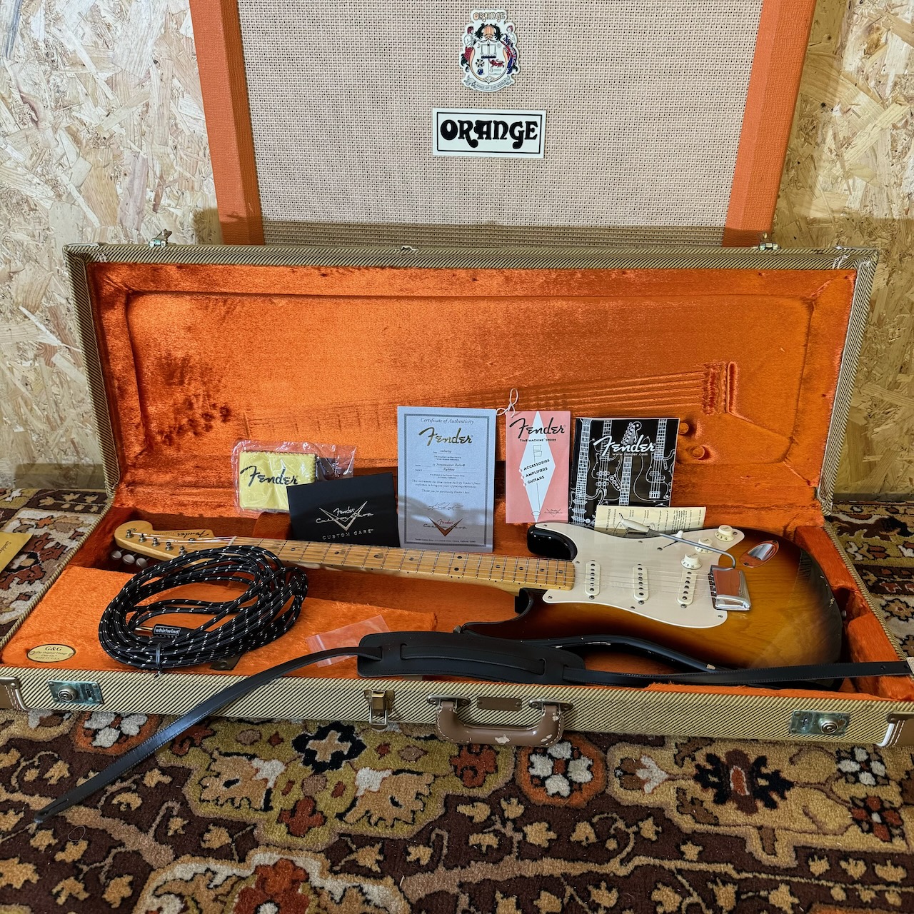 2009 Fender Custom Shop 55 Stratocaster Relic Sunburst Guitar OHSC 2009 Fender Custom Shop 55 Stratocaster Relic Sunburst Guitar OHSC