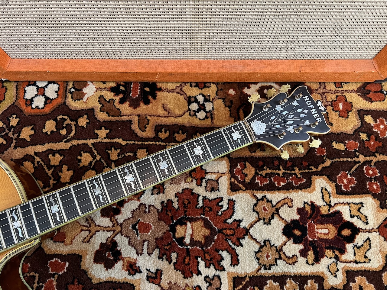 Vintage 1958 Hofner Committee Natural Sunburst Archtop Guitar Vintage 1958 Hofner Committee Natural Sunburst Archtop Guitar