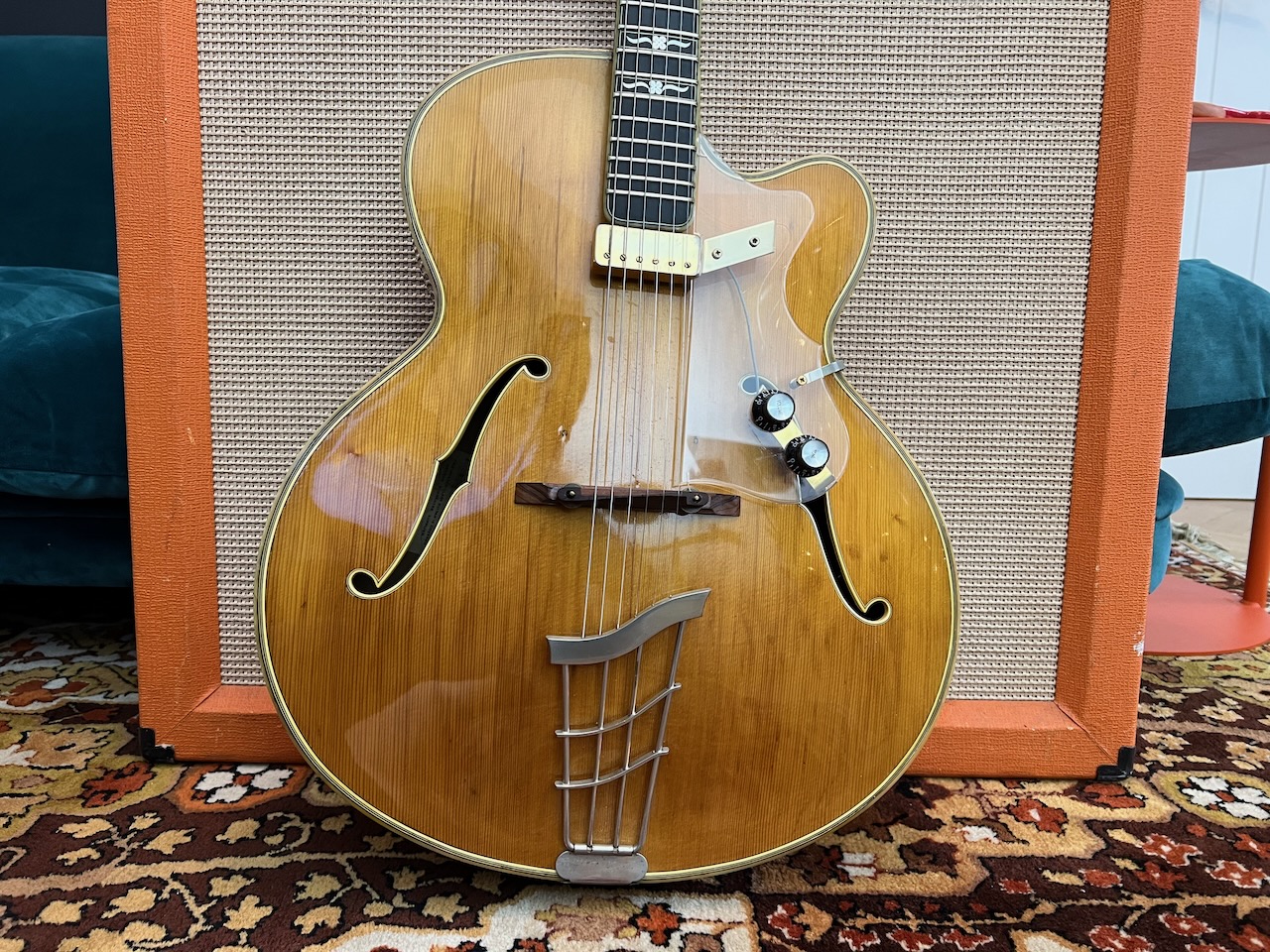 Vintage 1958 Hofner Committee Natural Sunburst Archtop Guitar Vintage 1958 Hofner Committee Natural Sunburst Archtop Guitar