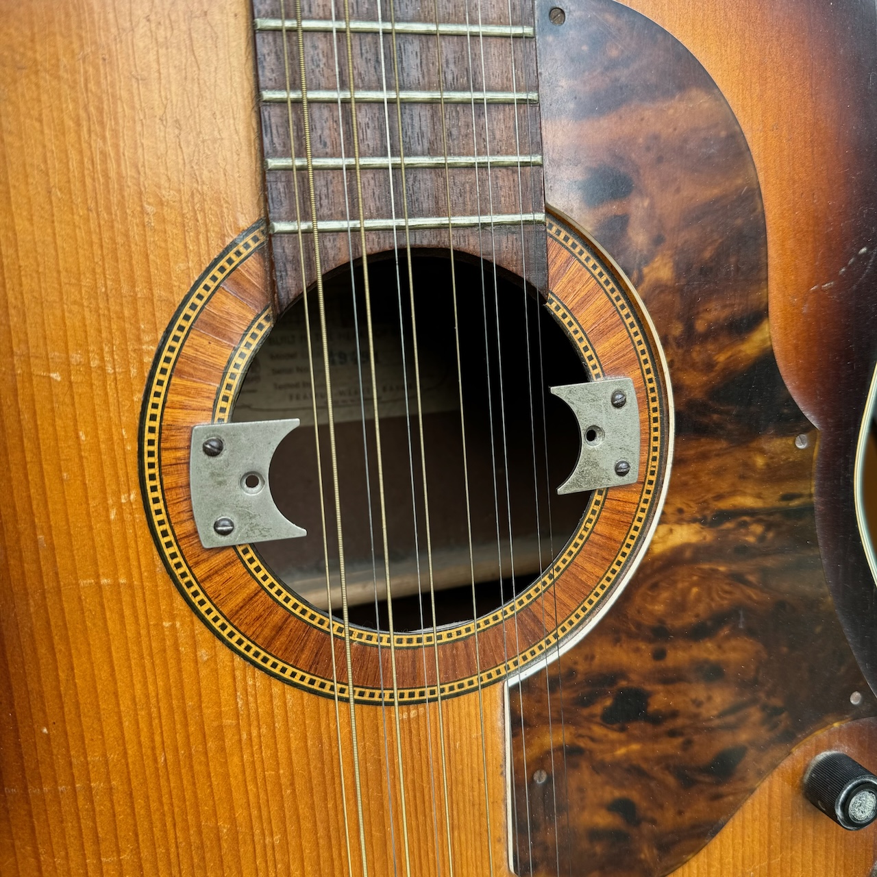 Vintage 1960s Framus 5024 E Hootenanny John Lennon Sunburst 12 String Guitar Vintage 1960s Framus 5024 E Hootenanny John Lennon Sunburst 12 String Guitar