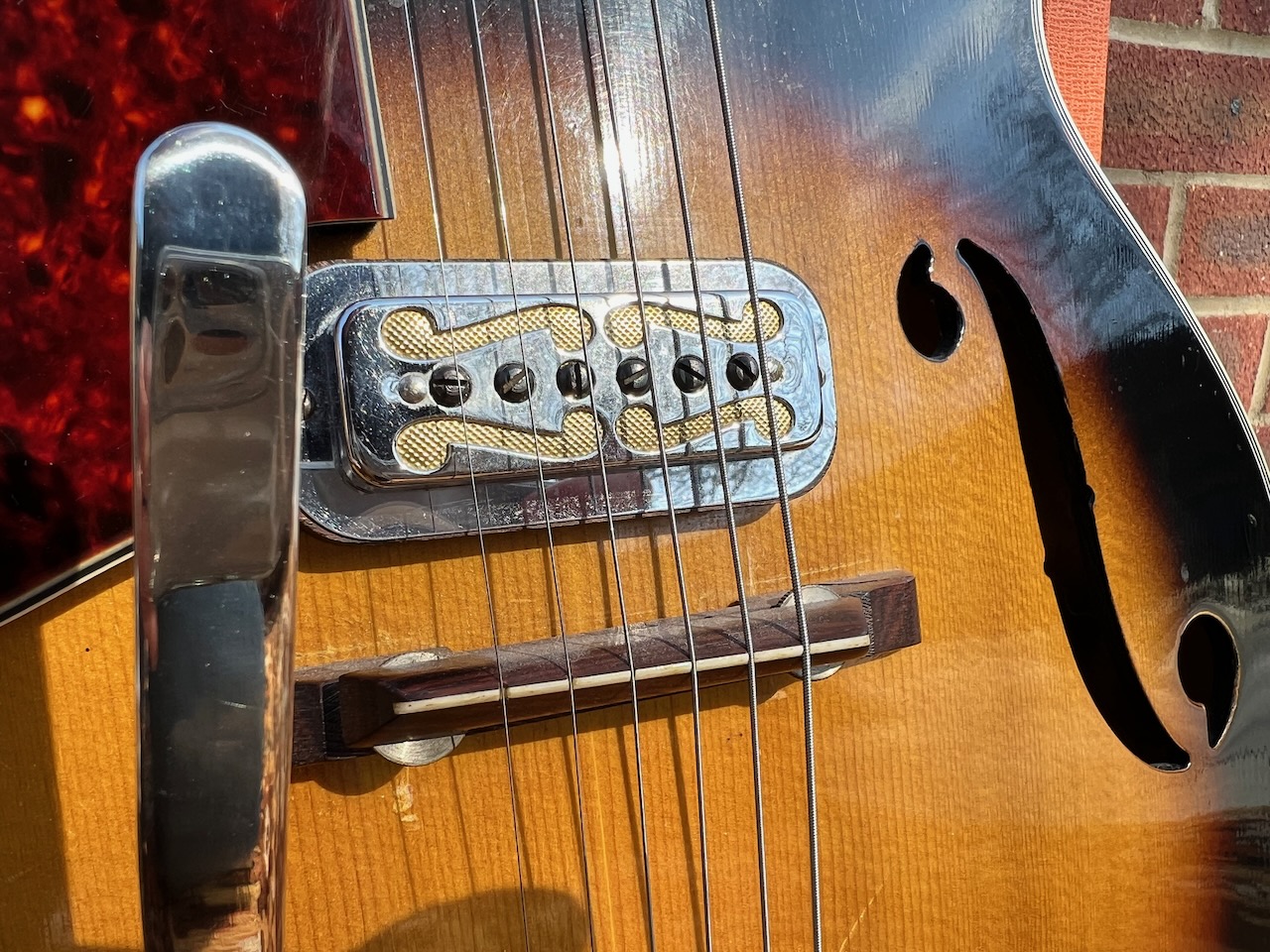 Vintage 1960s Harmony USA Meteor H70 Left Handed Guitar Vintage 1960s Harmony USA Meteor H70 Left Handed Guitar