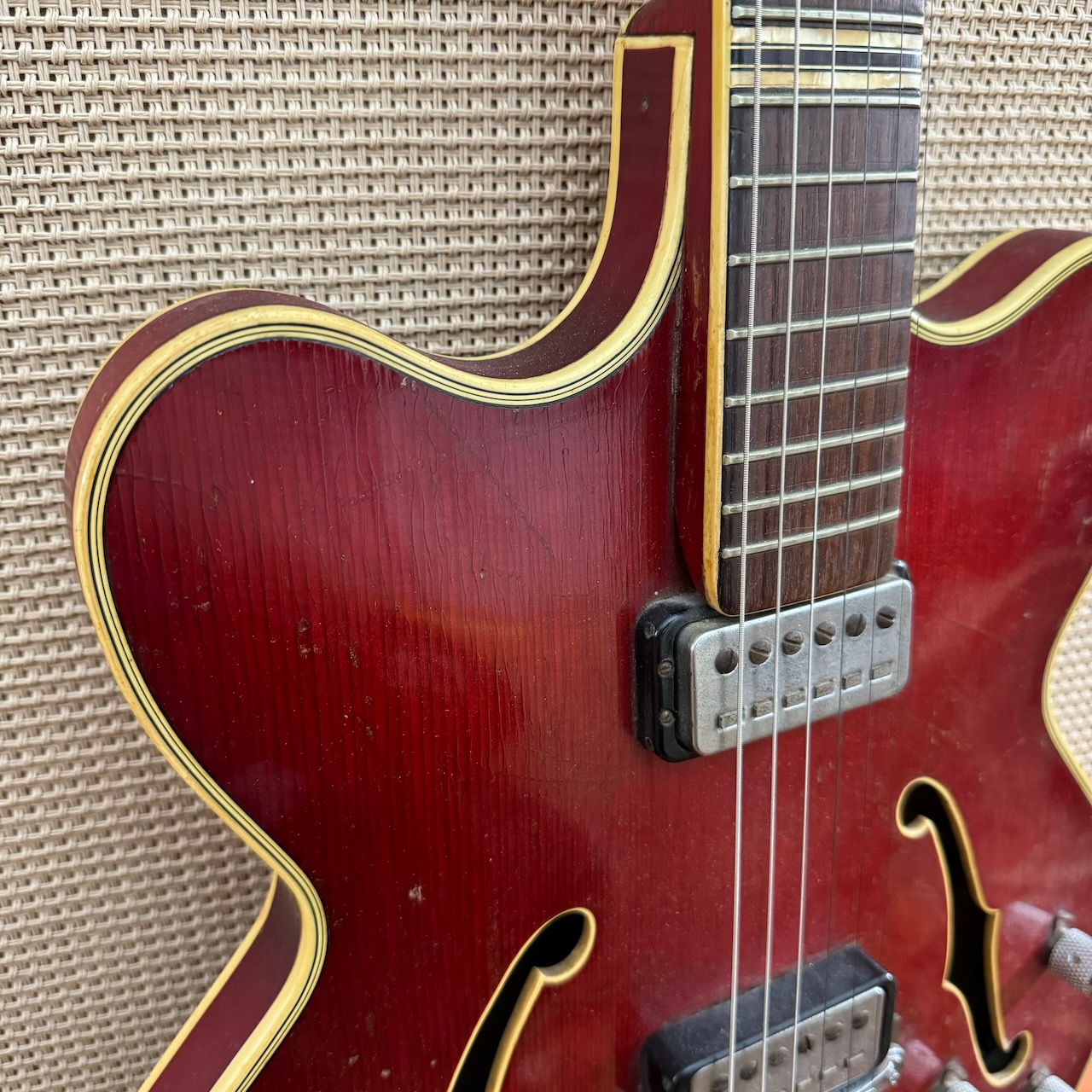 Vintage 1963 Hofner Verithin Cherry Red Archtop Guitar Vintage 1963 Hofner Verithin Cherry Red Archtop Guitar