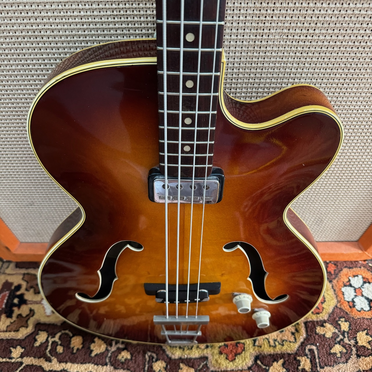 Vintage 1964 Hofner Senator Bass Sunburst Guitar 1960s Vintage 1964 Hofner Senator Bass Sunburst Guitar 1960s