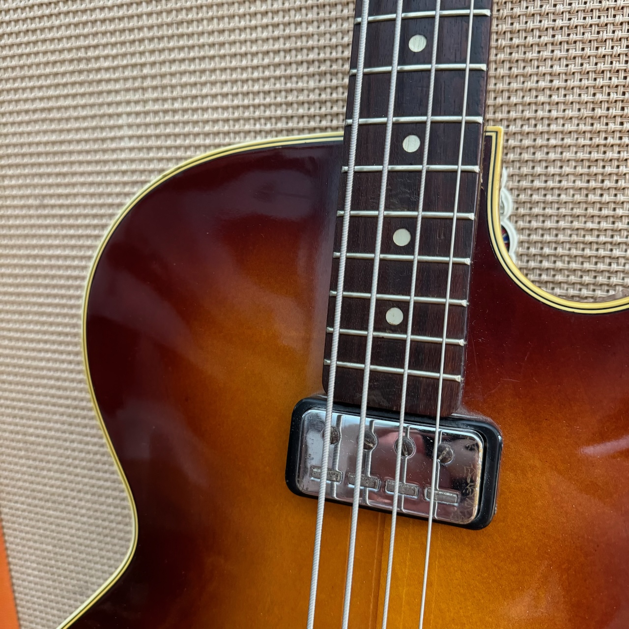 Vintage 1964 Hofner Senator Bass Sunburst Guitar 1960s Vintage 1964 Hofner Senator Bass Sunburst Guitar 1960s