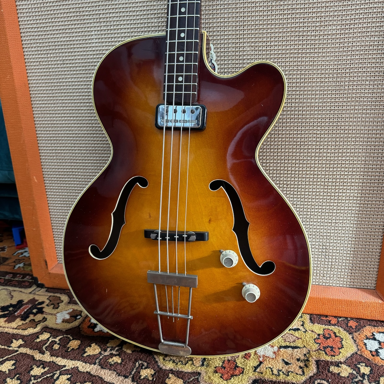 Vintage 1964 Hofner Senator Bass Sunburst Guitar 1960s Vintage 1964 Hofner Senator Bass Sunburst Guitar 1960s