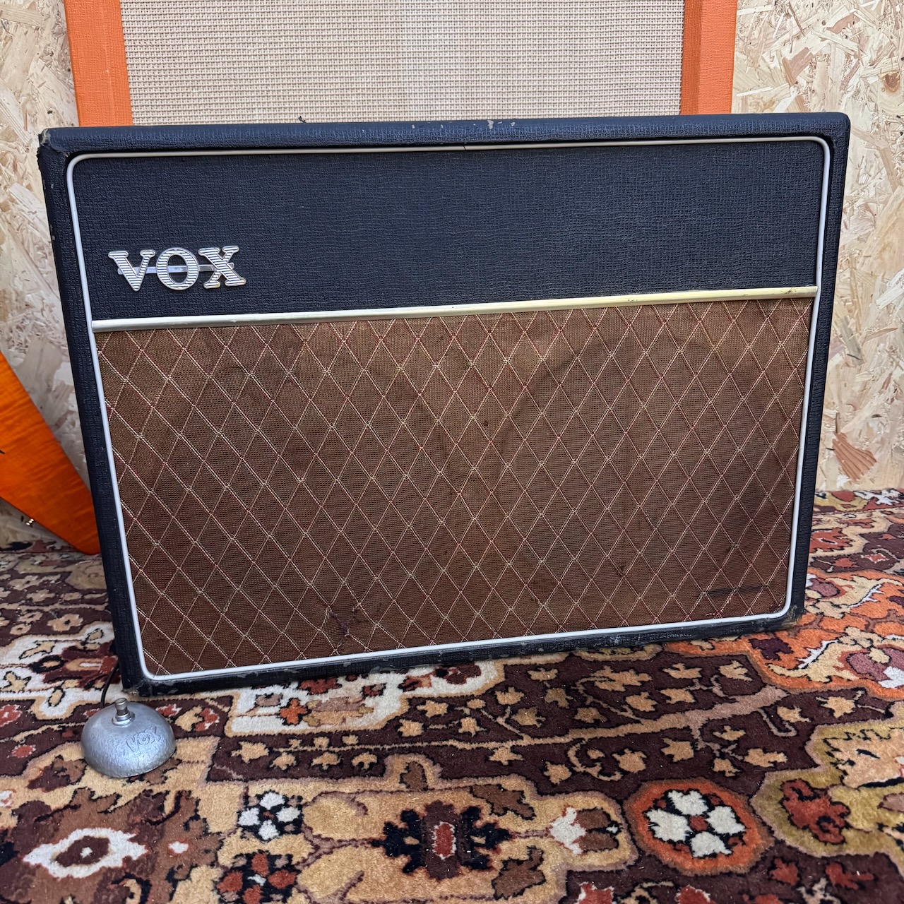 Vintage 1964 Vox AC30 Bass Guitar Valve Amplifier Combo w Pedal Vintage 1964 Vox AC30 Bass Guitar Valve Amplifier Combo w Pedal