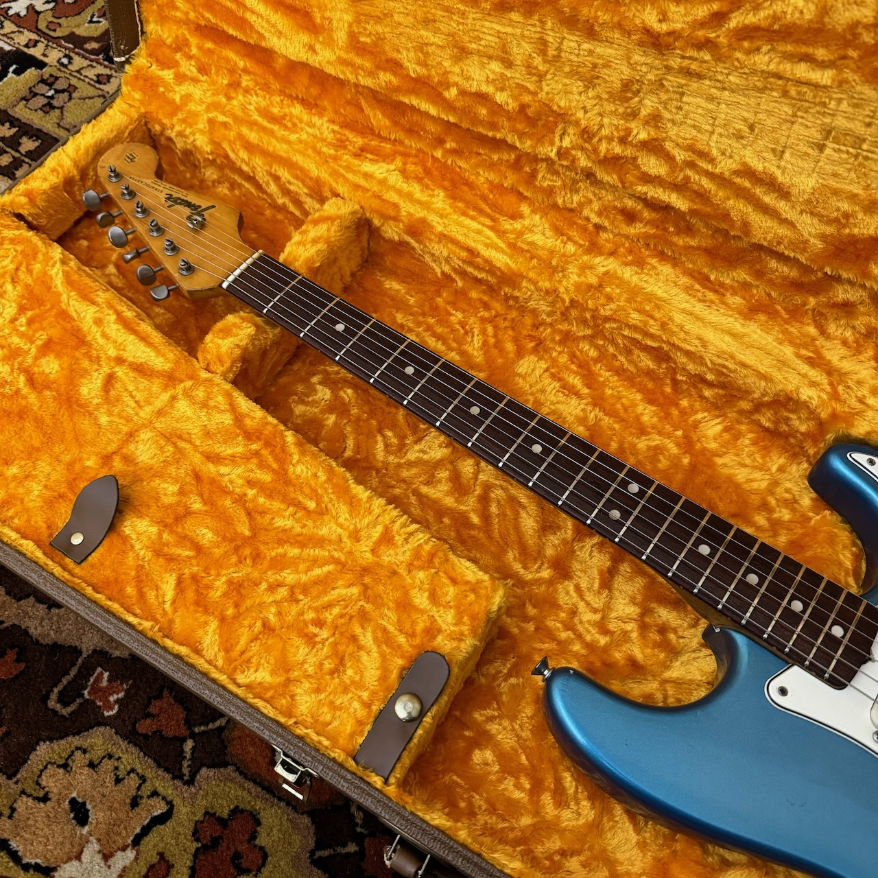 Vintage 1965 Fender Stratocaster Lake Placid Blue Original Guitar 1960s Vintage 1965 Fender Stratocaster Lake Placid Blue Original Guitar 1960s