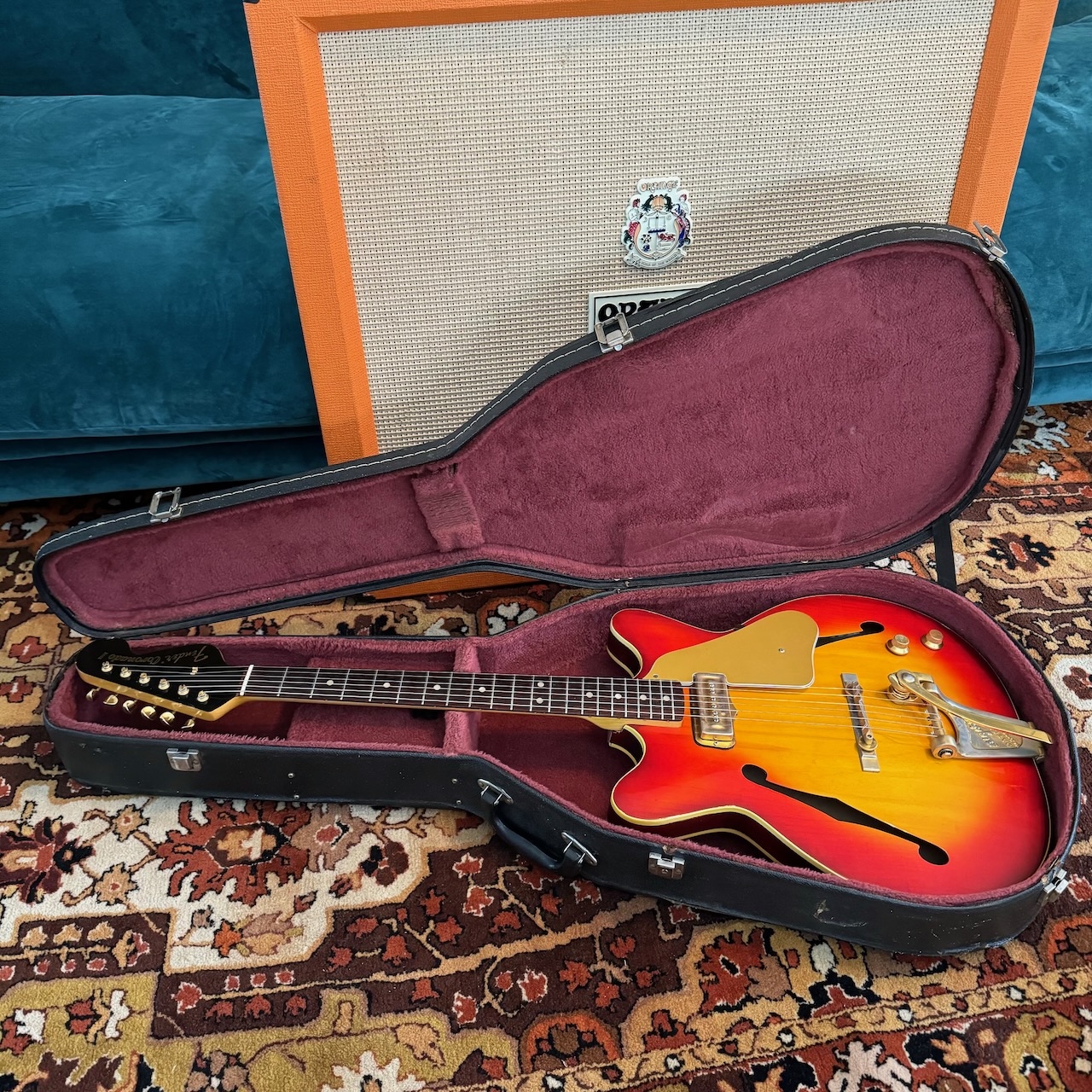 Vintage 1966 Fender USA Coronado I Gold Bigsby Sunburst Guitar Vintage 1966 Fender USA Coronado I Gold Bigsby Sunburst Guitar
