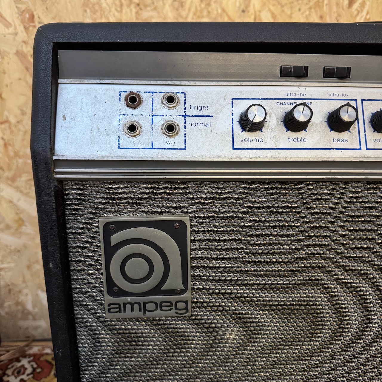 Vintage 1970 Ampeg Gemini GV22 2x12 USA Amplifier Combo Pedal Vintage 1970 Ampeg Gemini GV22 2x12 USA Amplifier Combo Pedal