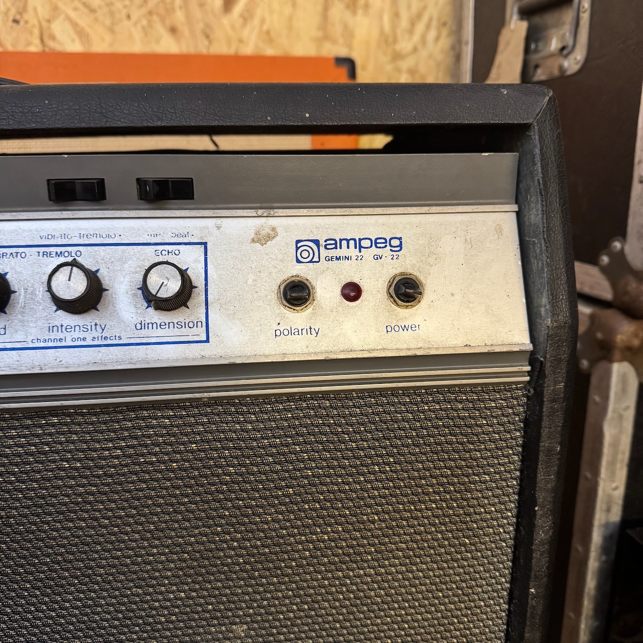 Vintage 1970 Ampeg Gemini GV22 2x12 USA Amplifier Combo Pedal Vintage 1970 Ampeg Gemini GV22 2x12 USA Amplifier Combo Pedal