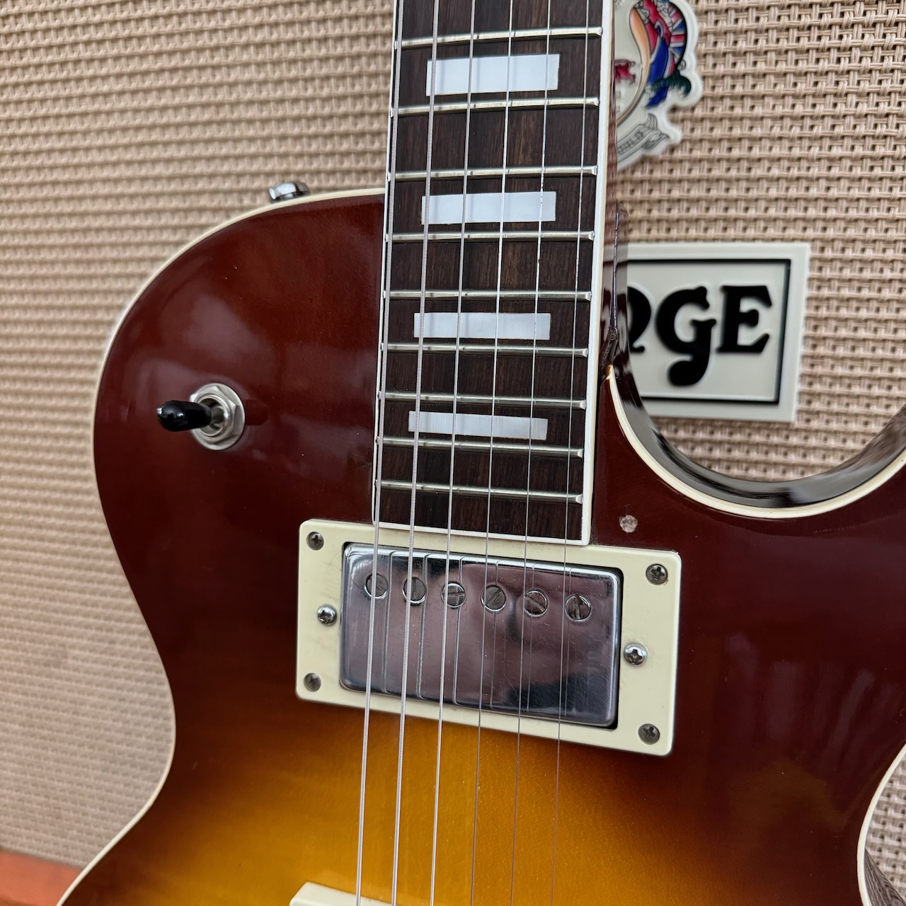 Vintage 1970s Japan Lawsuit Les Paul Sunburst Open Book Guitar Vintage 1970s Japan Lawsuit Les Paul Sunburst Open Book Guitar