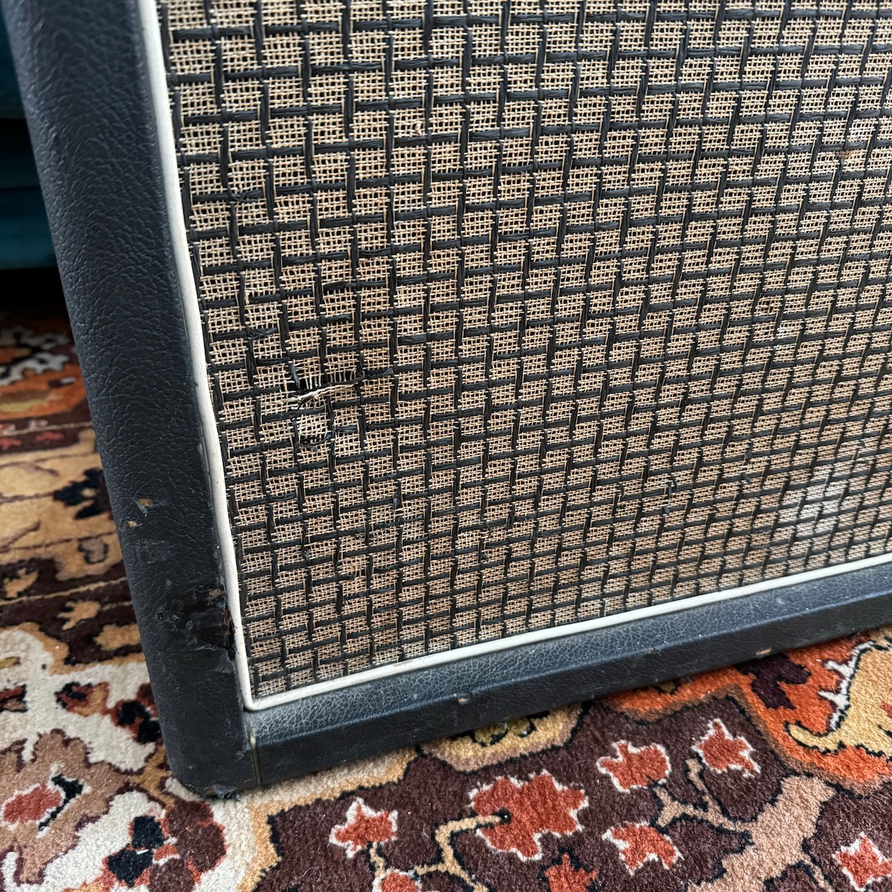 Vintage 1970s Marshall 4x10 Guitar Amplifier Speaker Cabinet Empty Vintage 1970s Marshall 4x10 Guitar Amplifier Speaker Cabinet Empty