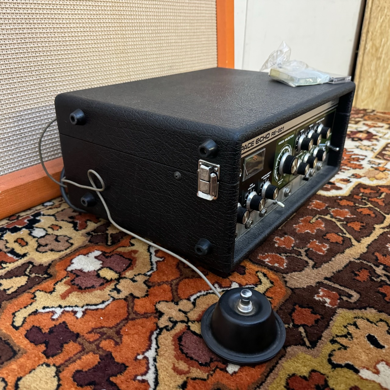 Vintage 1970s Roland RE201 Space Echo Japan Tape Delay Vintage 1970s Roland RE201 Space Echo Japan Tape Delay