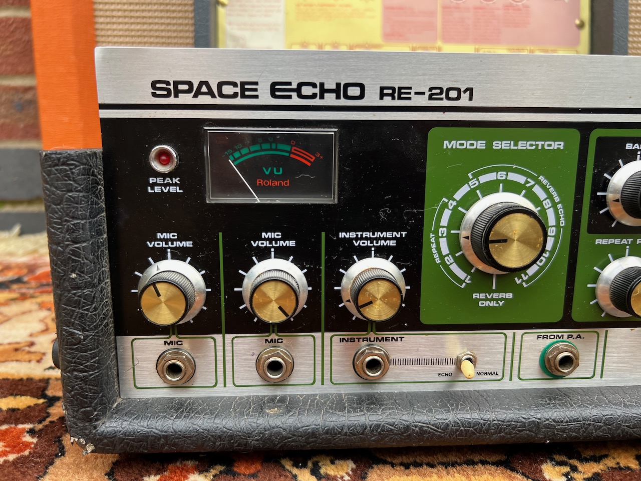 Vintage 1970s Roland RE201 Space Echo Japan Tape Delay Vintage 1970s Roland RE201 Space Echo Japan Tape Delay