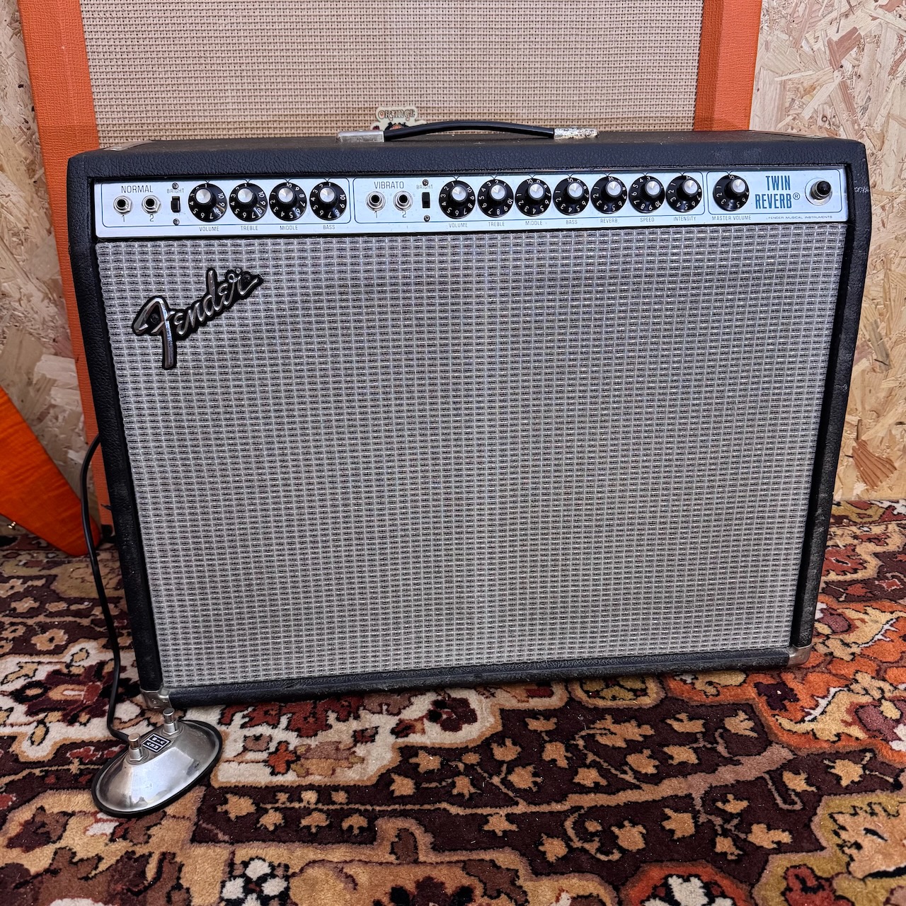 Vintage 1976 Fender Twin Reverb USA Silverface Amplifier Combo Vintage 1976 Fender Twin Reverb USA Silverface Amplifier Combo