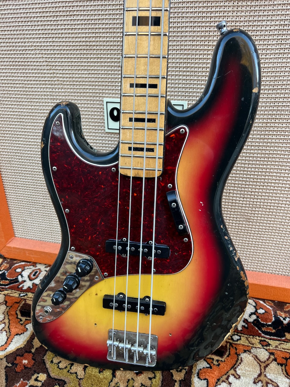 Vintage 1977 Antoria Jazz Japan Sunburst Lefty Bass Guitar Vintage 1977 Antoria Jazz Japan Sunburst Lefty Bass Guitar