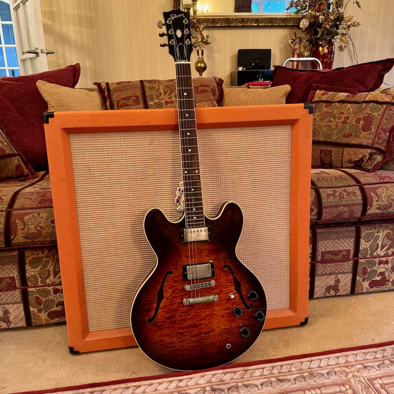 Vintage 1987 Gibson ES335 Dot Custom Shop Edition Tobacco Flame Sunburst Guitar Vintage 1987 Gibson ES335 Dot Custom Shop Edition Tobacco Flame Sunburst Guitar