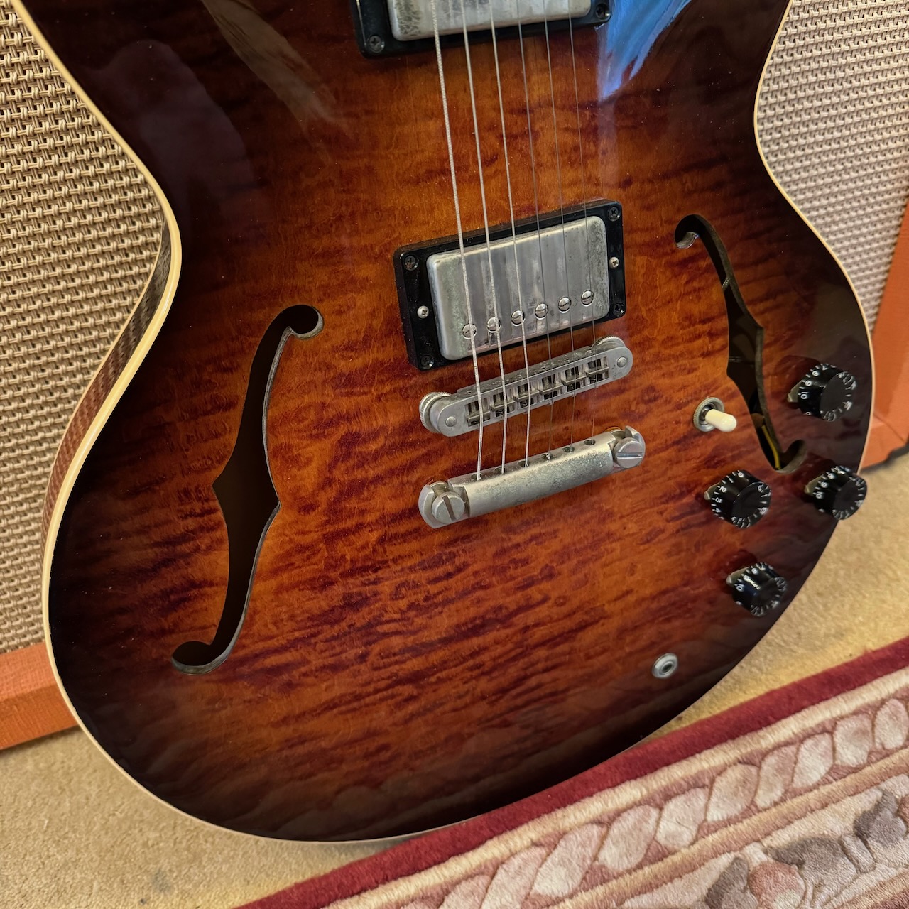 Vintage 1987 Gibson ES335 Dot Custom Shop Edition Tobacco Flame Sunburst Guitar Vintage 1987 Gibson ES335 Dot Custom Shop Edition Tobacco Flame Sunburst Guitar