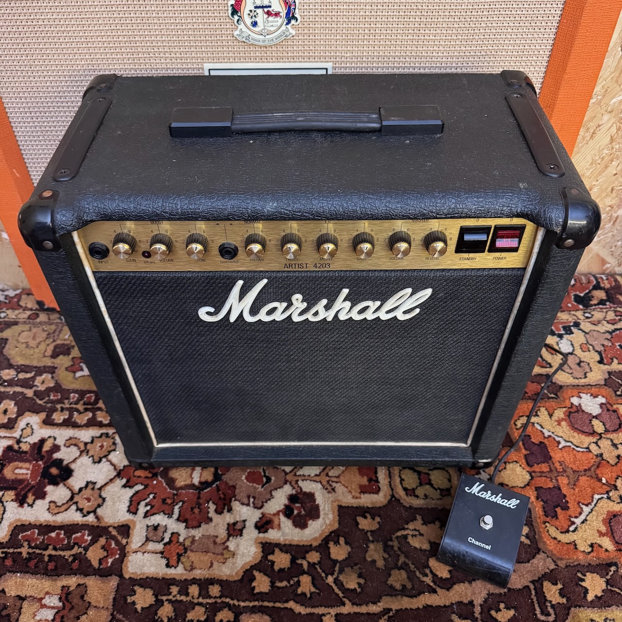 Vintage 1989 Marshall Artist 30 4203 1x12 Valve Combo Amplifier Vintage 1989 Marshall Artist 30 4203 1x12 Valve Combo Amplifier