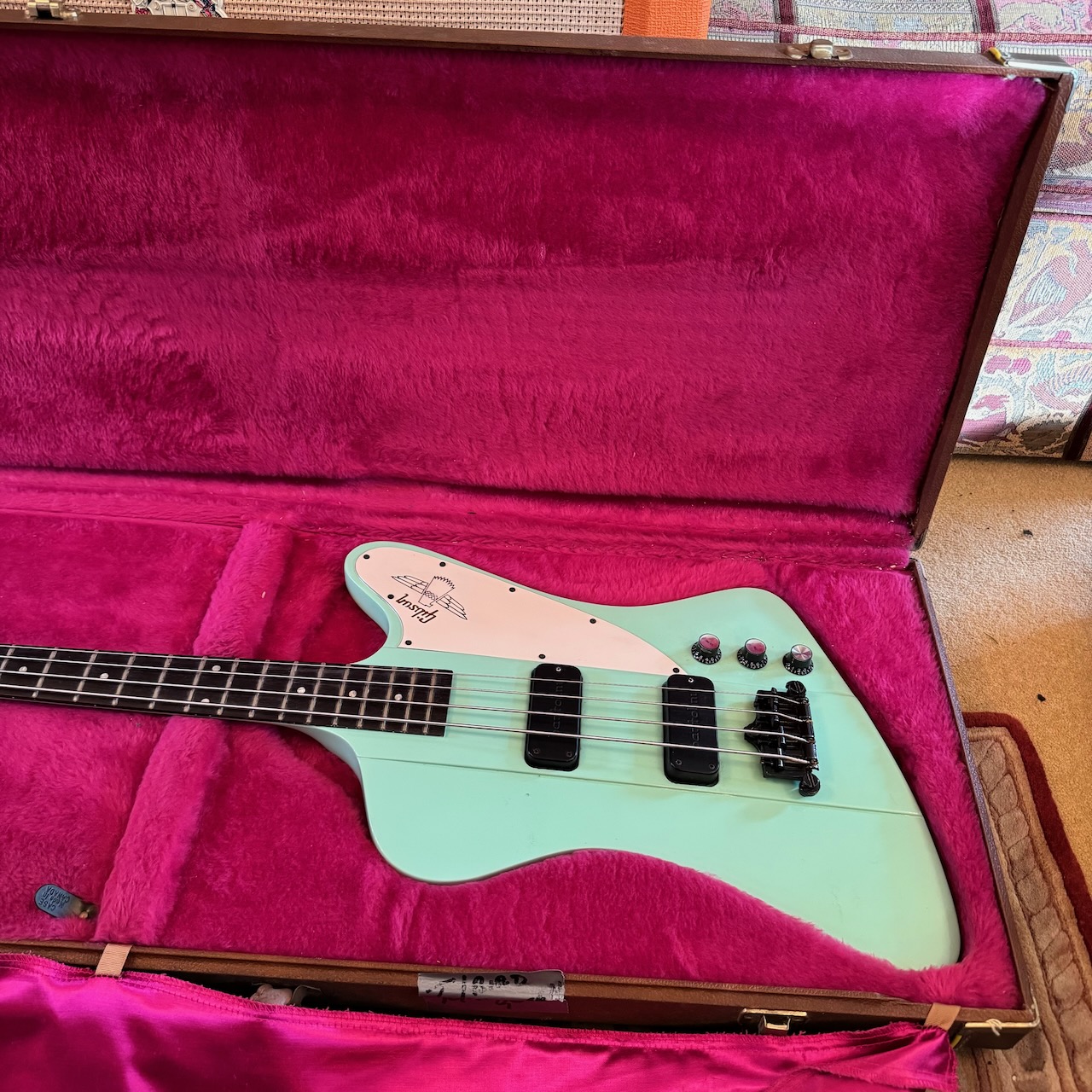 Vintage 1990s Gibson Thunderbird USA Kelly Green Bass Guitar Bartolini Vintage 1990s Gibson Thunderbird USA Kelly Green Bass Guitar Bartolini