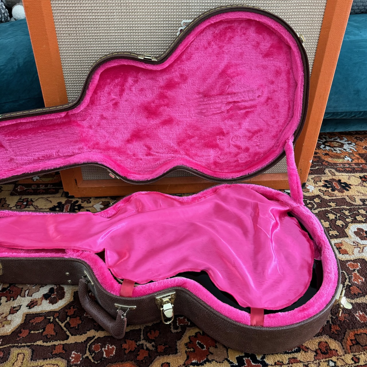 Vintage 1999 Epiphone Riviera Ebony Black Peerless Guitar Vintage 1999 Epiphone Riviera Ebony Black Peerless Guitar