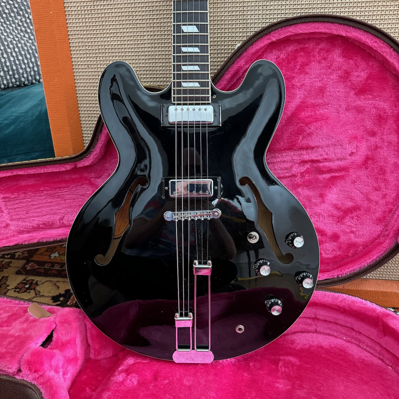 Vintage 1999 Epiphone Riviera Ebony Black Peerless Guitar Vintage 1999 Epiphone Riviera Ebony Black Peerless Guitar
